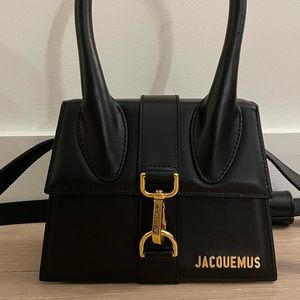 NWT JACQUEMUS
LE CHIQUITO MONTAGNE TOP HANDLE BAG